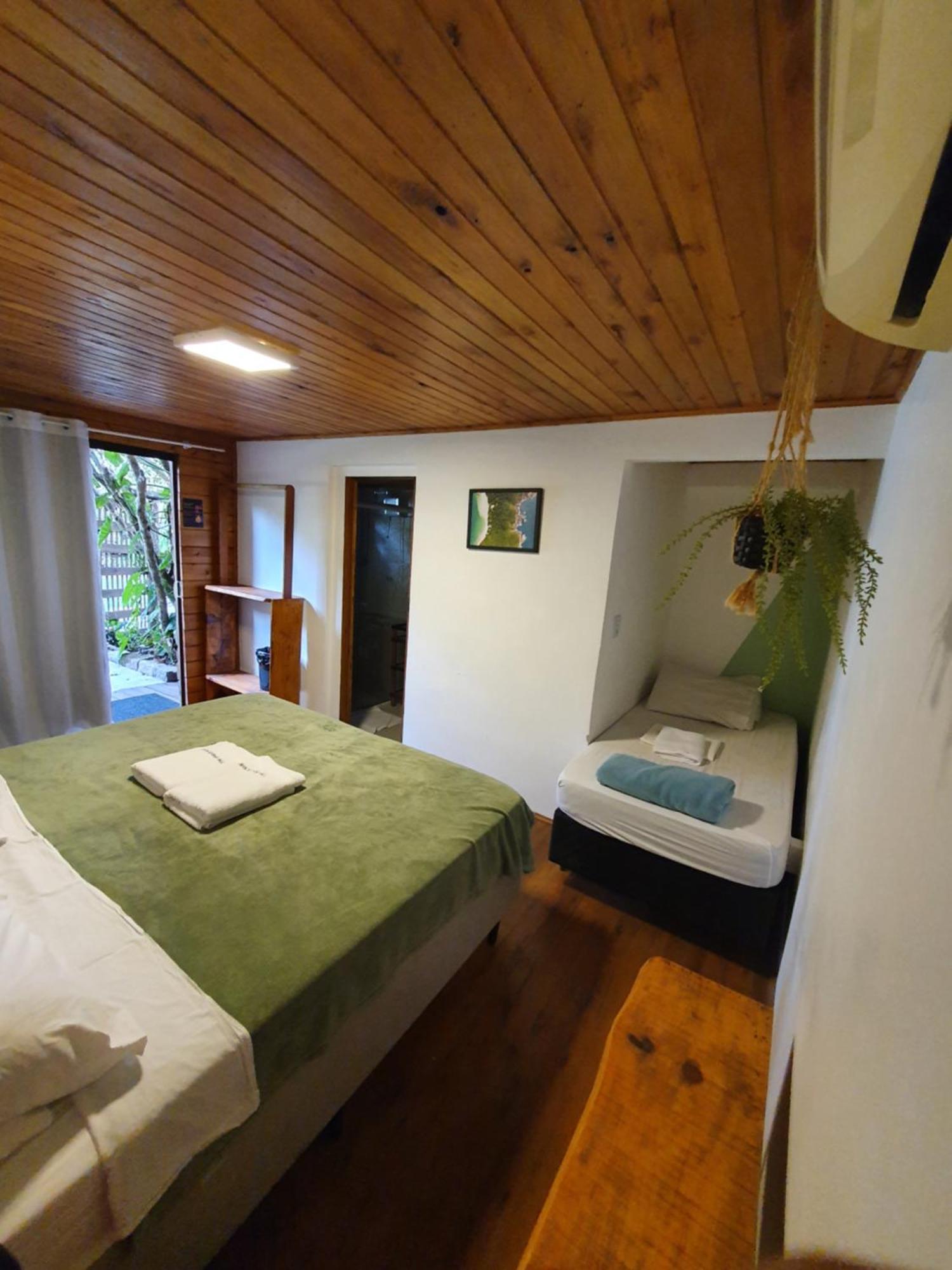 The Search House Hostel Florianópolis Екстериор снимка