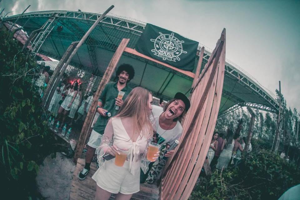 The Search House Hostel Florianópolis Екстериор снимка